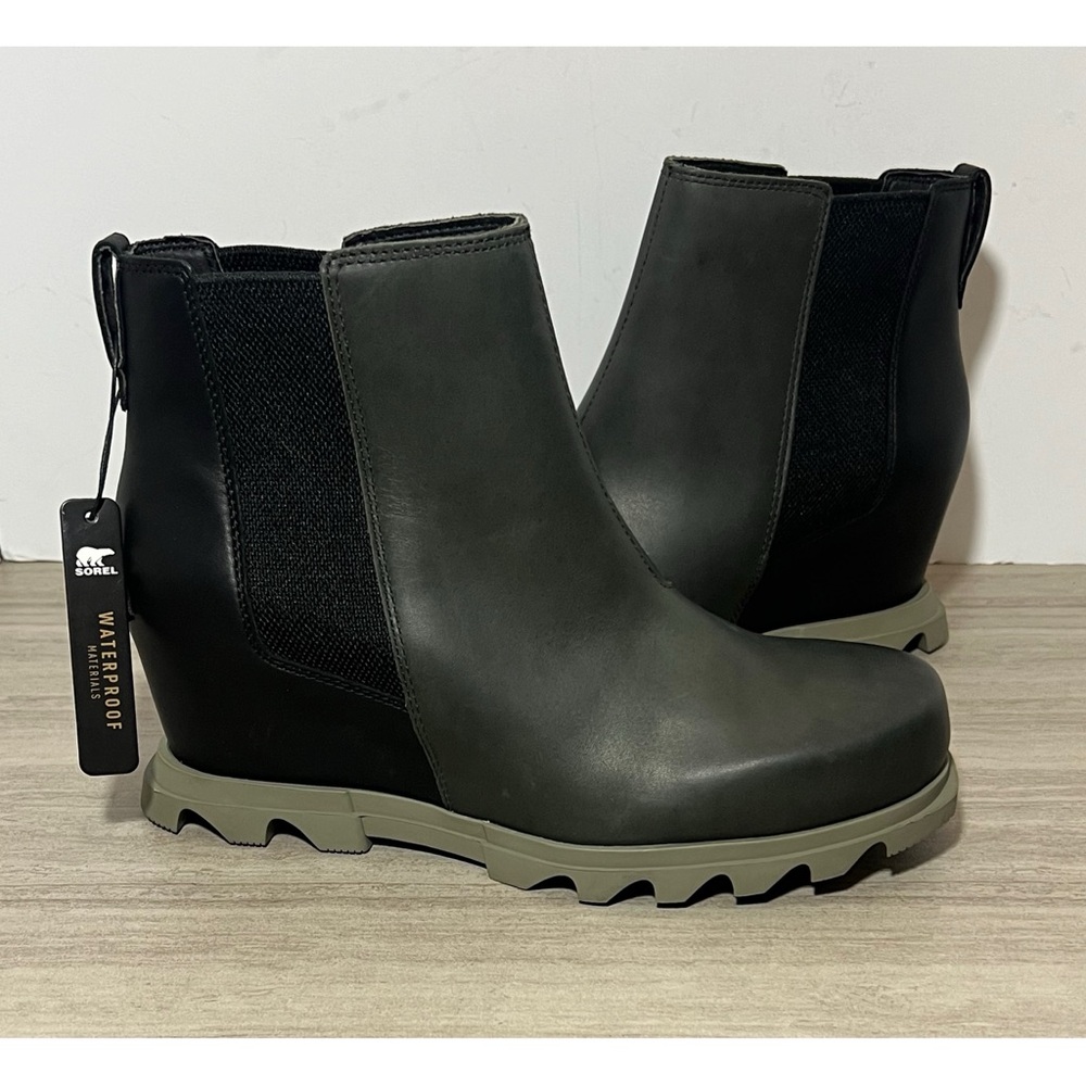 $210 Women's Sz 10.5 M Sorel Joan Of Arctic Wedge III Chelsea
Bootie In Green